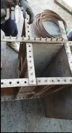 Pillar/Columns/Formwork /Concrete/Slabs/Accra/Decking/Woods