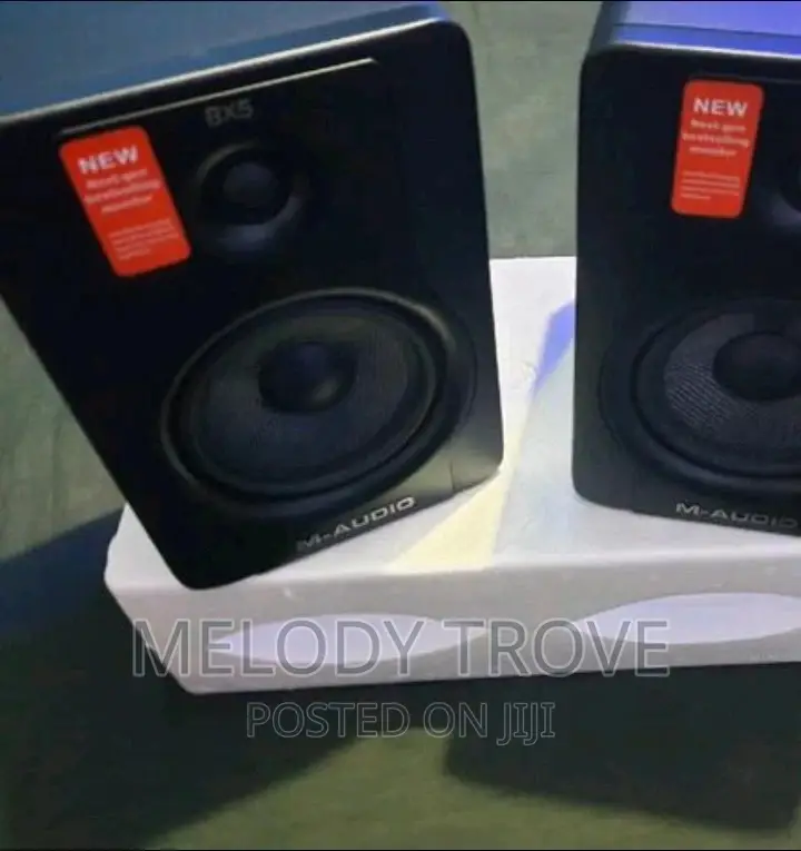 Bx5 D2 Studio Monitors