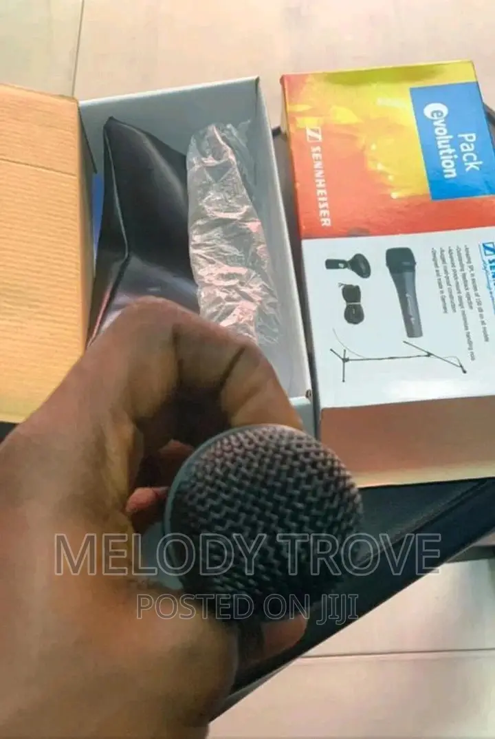 Cord Microphone (SE)