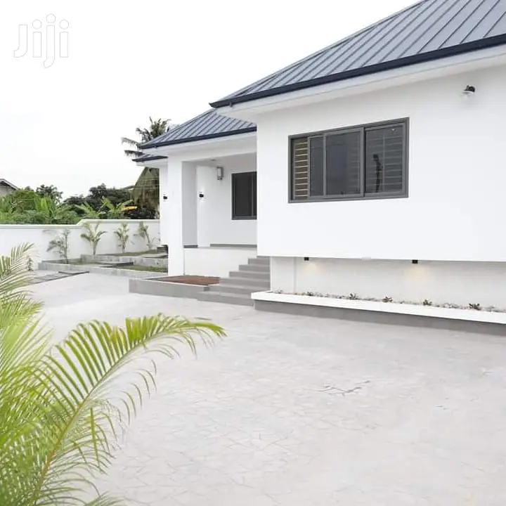 4bdrm House in Dr Roko, Dzorwulu for sale