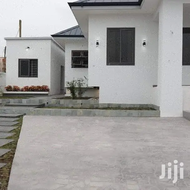 4bdrm House in Dr Roko, Dzorwulu for sale