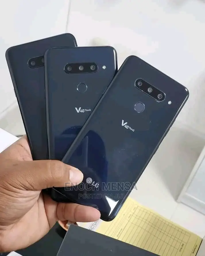 New LG V40 ThinQ 128 GB Black