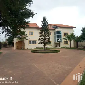 5 Bedroom House+Boys Qtr on Two Half Plot in East Eegon
