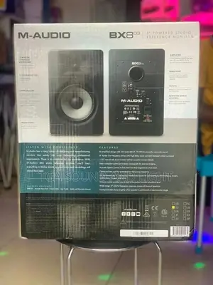 M-Audio Bx8 D3 8-Inch 150w Studio Monitors W/ Acoustic Space