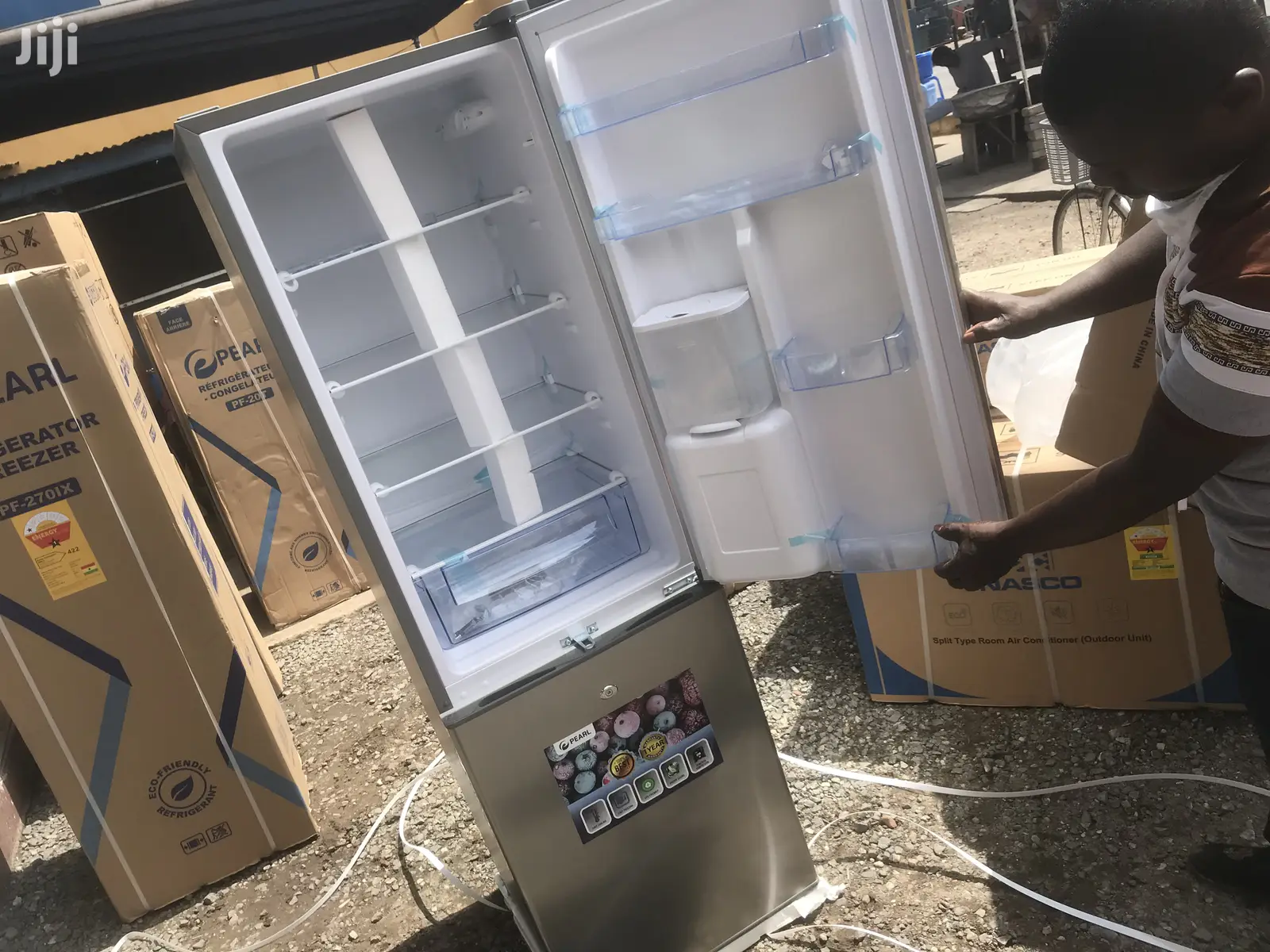 Silver Pearl 251L Bottom Freezer Refrigerator PF-330BWD