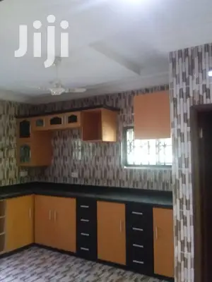 4bdrm House in Tema Metropolitan for sale