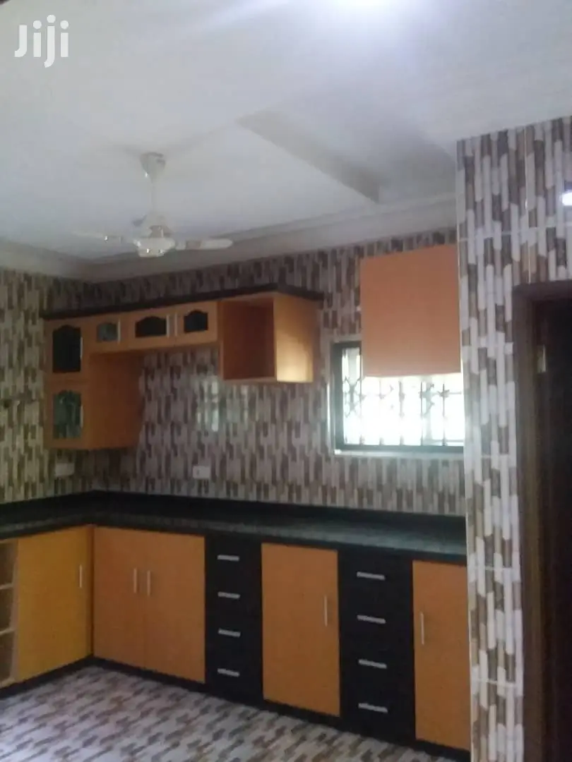 4bdrm House in Tema Metropolitan for sale