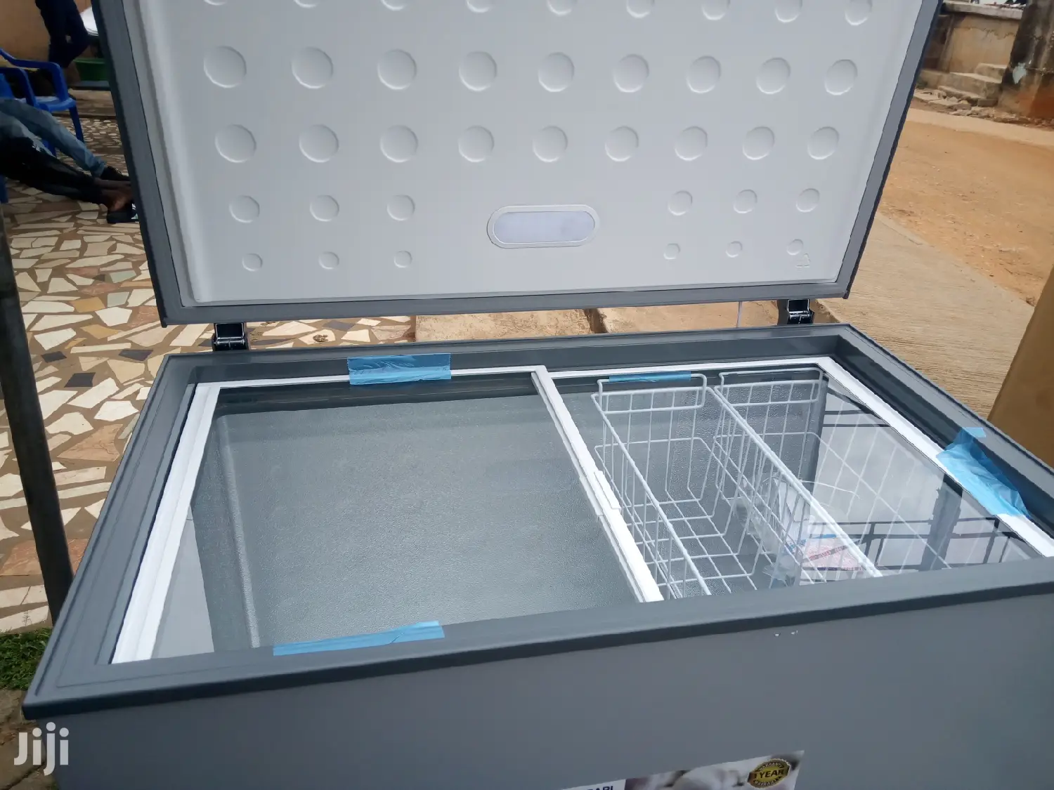 Pearl 320litres Chest Freezer