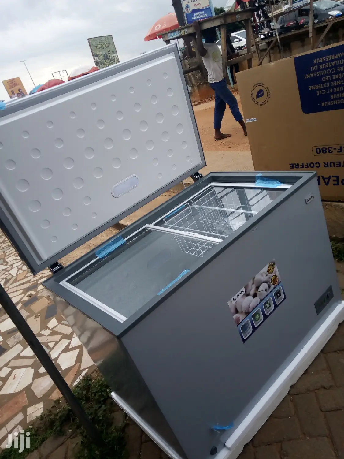Pearl 320litres Chest Freezer