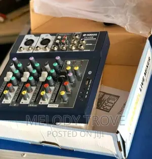 Yamaha F4-Usb 4-Channel Raw Mixer