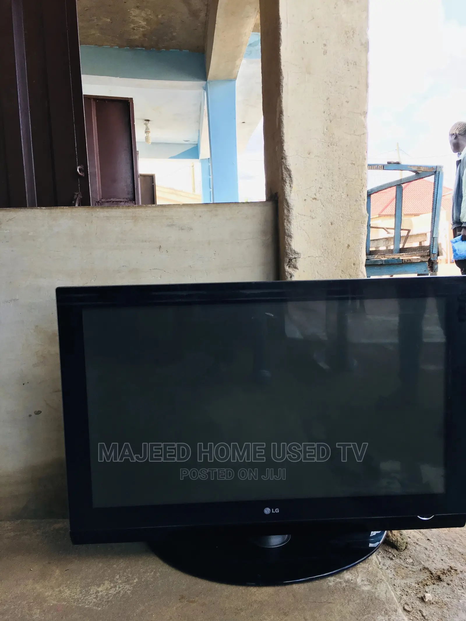 42inches Slim Plasma LG Tv