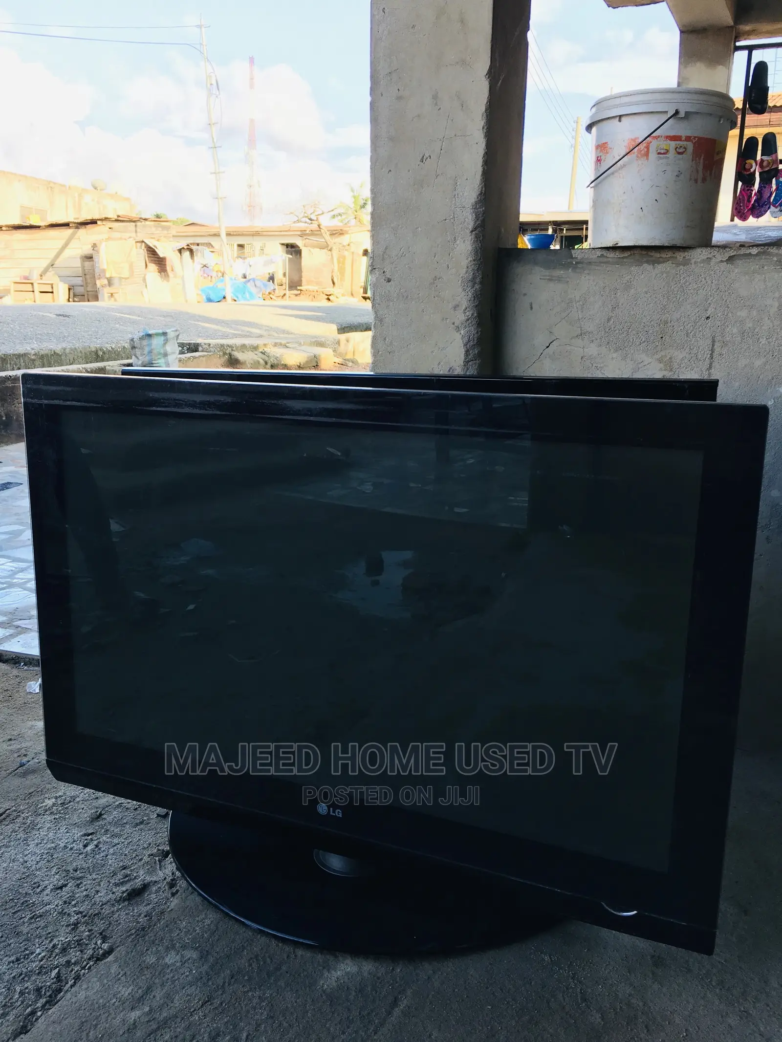 43inches LG PLASMA Digital Tv