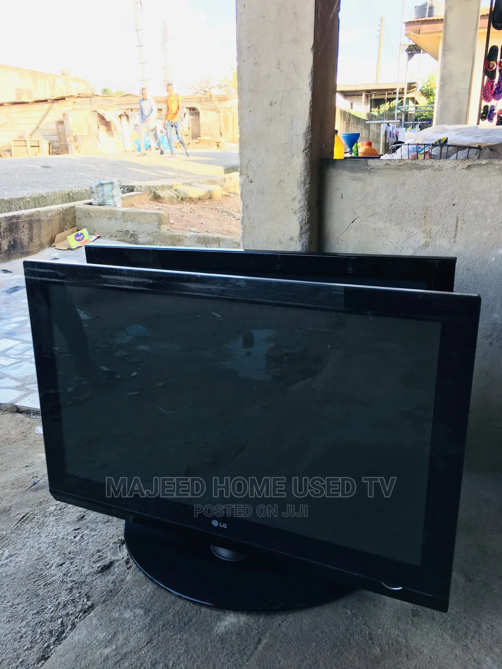 43inches LG PLASMA Digital Tv
