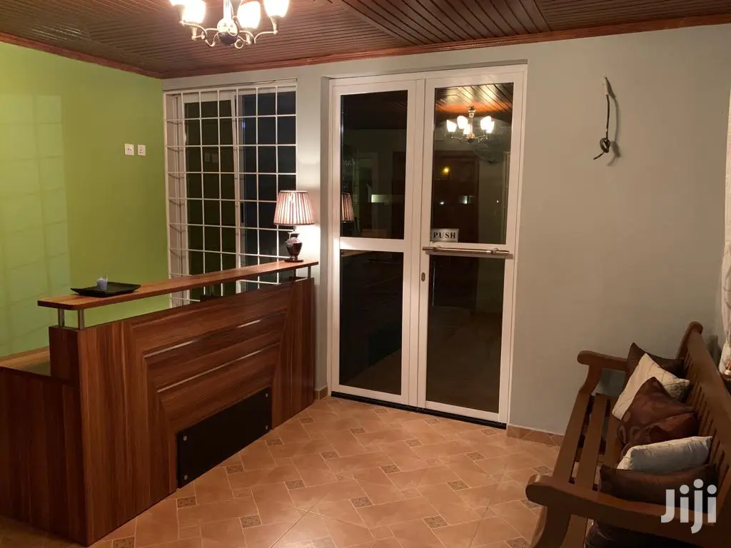 4bdrm Mansion in Roman Ridge for sale