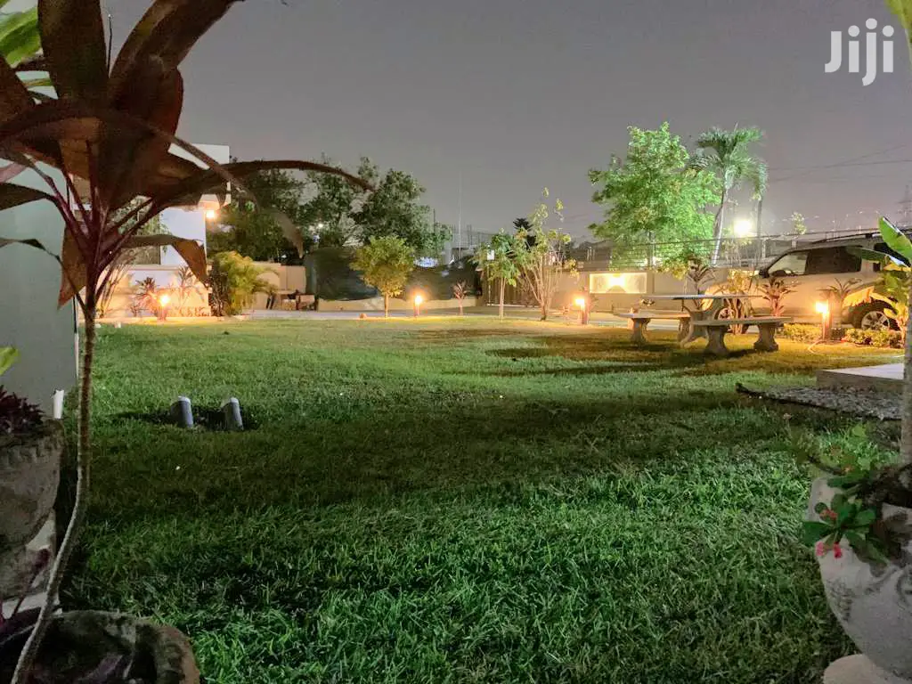 4bdrm Mansion in Roman Ridge for sale