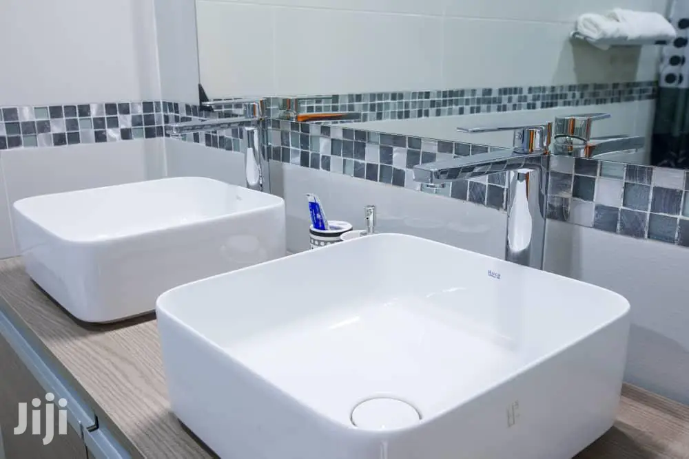 4bdrm Mansion in Roman Ridge for sale