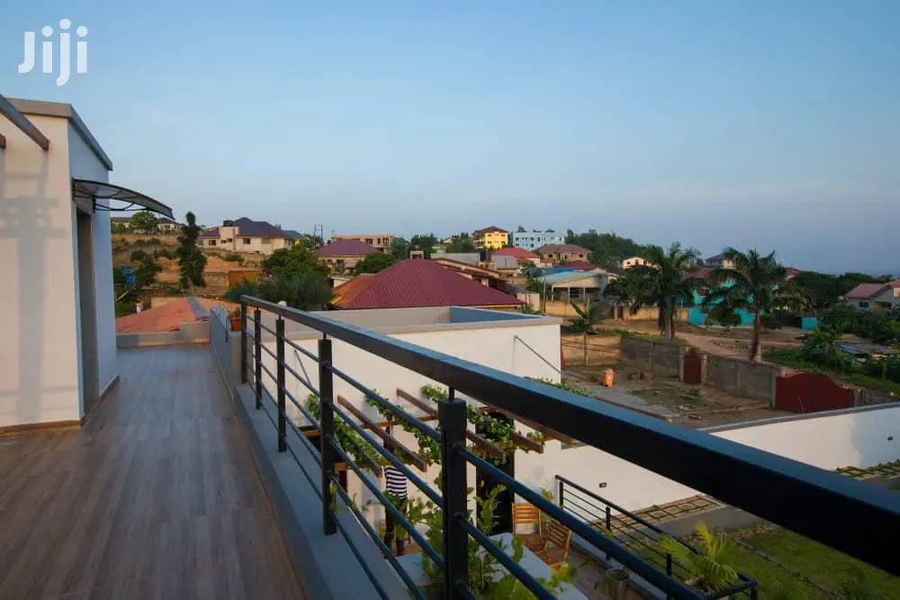 4bdrm Mansion in Roman Ridge for sale