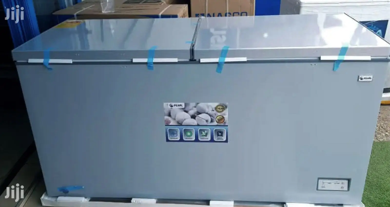 Available Now Pearl PCF-610 Double Door 508litres Chest Free