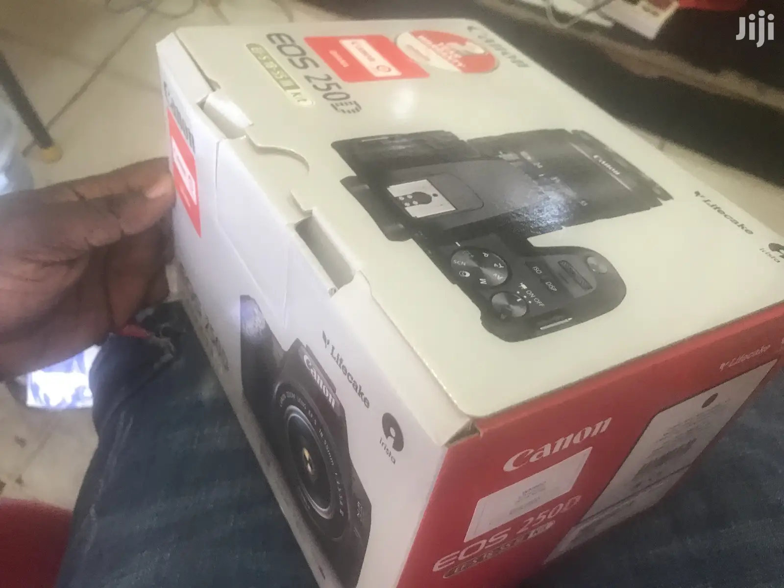 New Canon EOS 250D DSLR Camera With EF-S 18-55mm Lens