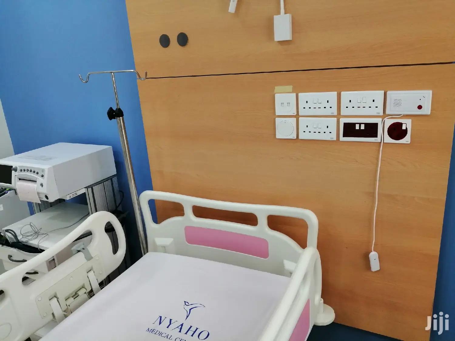 Smart Wired Nurses Call System With Two Way Communication
