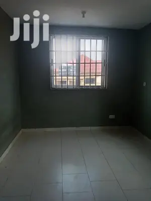 Executive 2-Bedrooms Apartment Dansoman 1yr