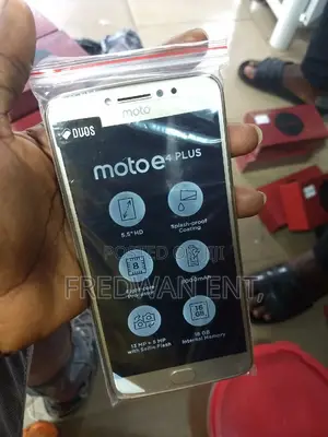 New Motorola Moto E4 Plus 16 GB Silver