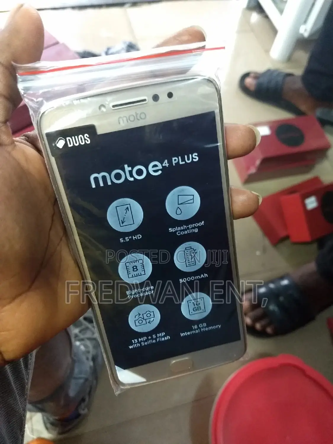 New Motorola Moto E4 Plus 16 GB Silver