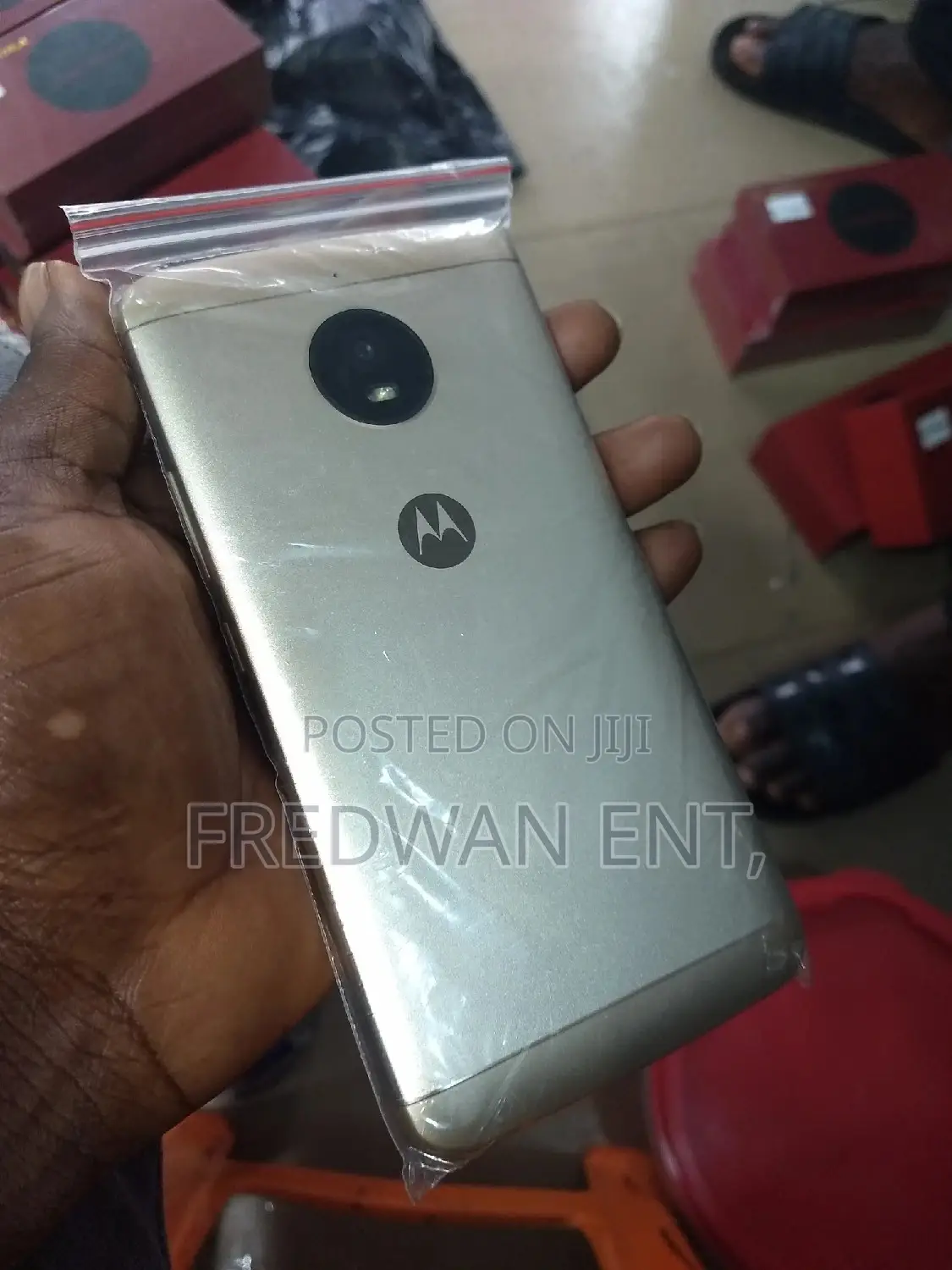 New Motorola Moto E4 Plus 16 GB Silver
