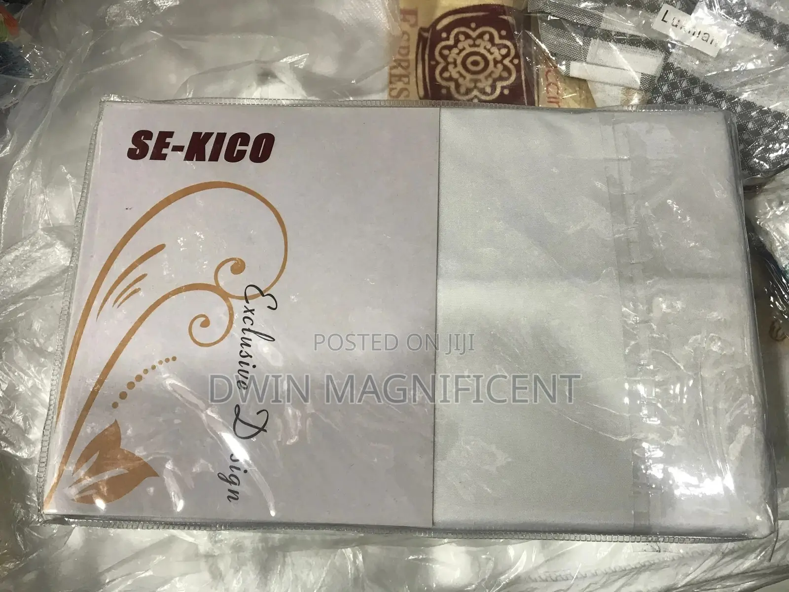 Bedsheet White ( Double Bed/Students)