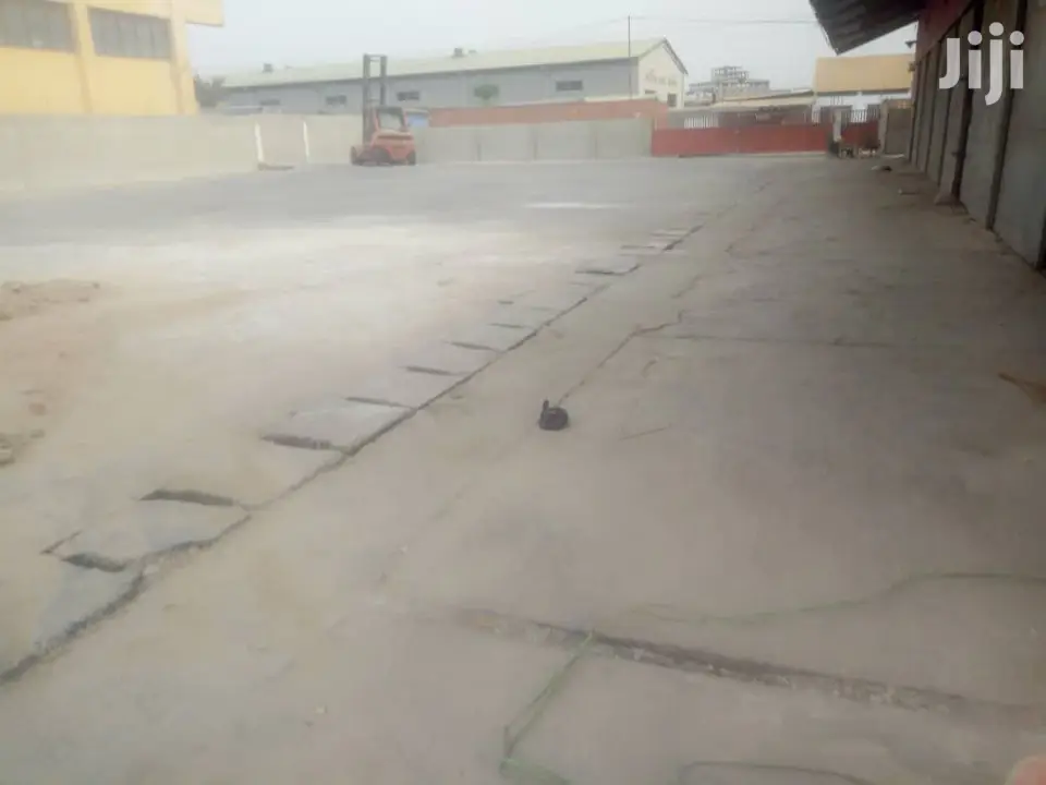800 Sqm Warehouse With 3unite 2bedrooms