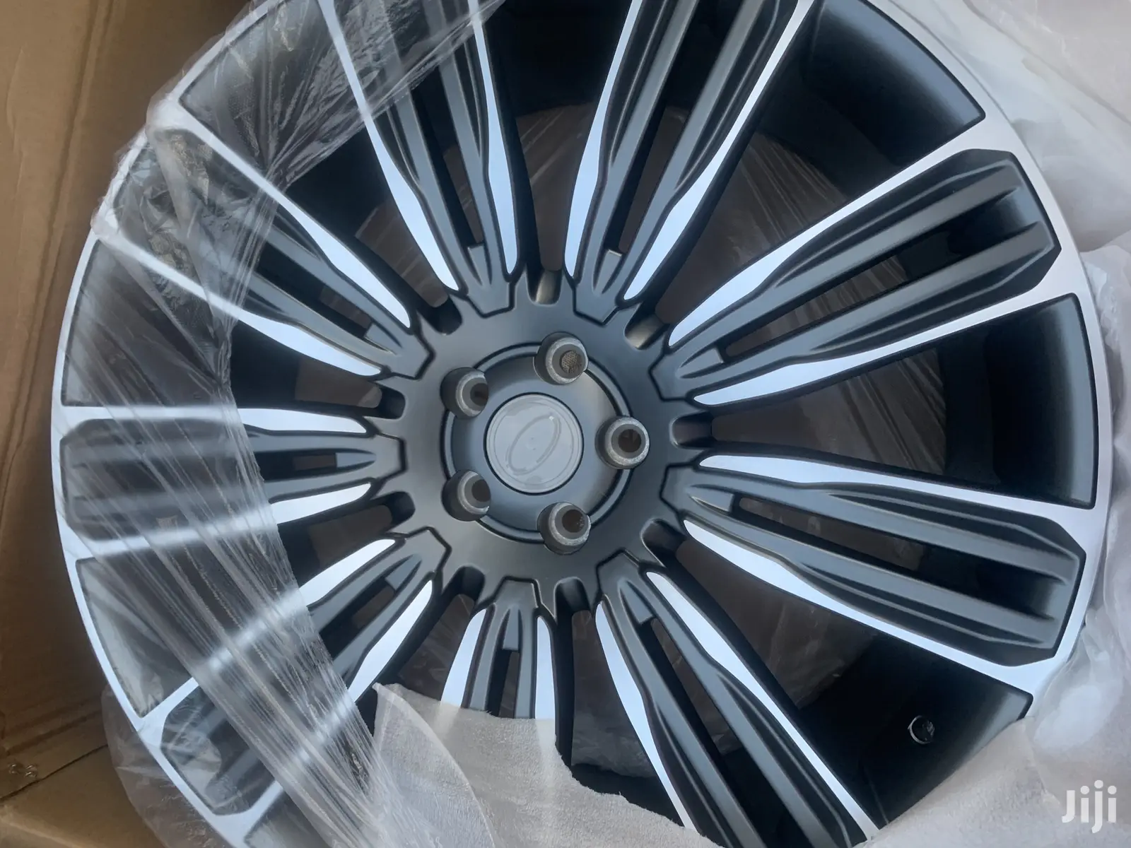 Original Range Rover Rim in All Sizes