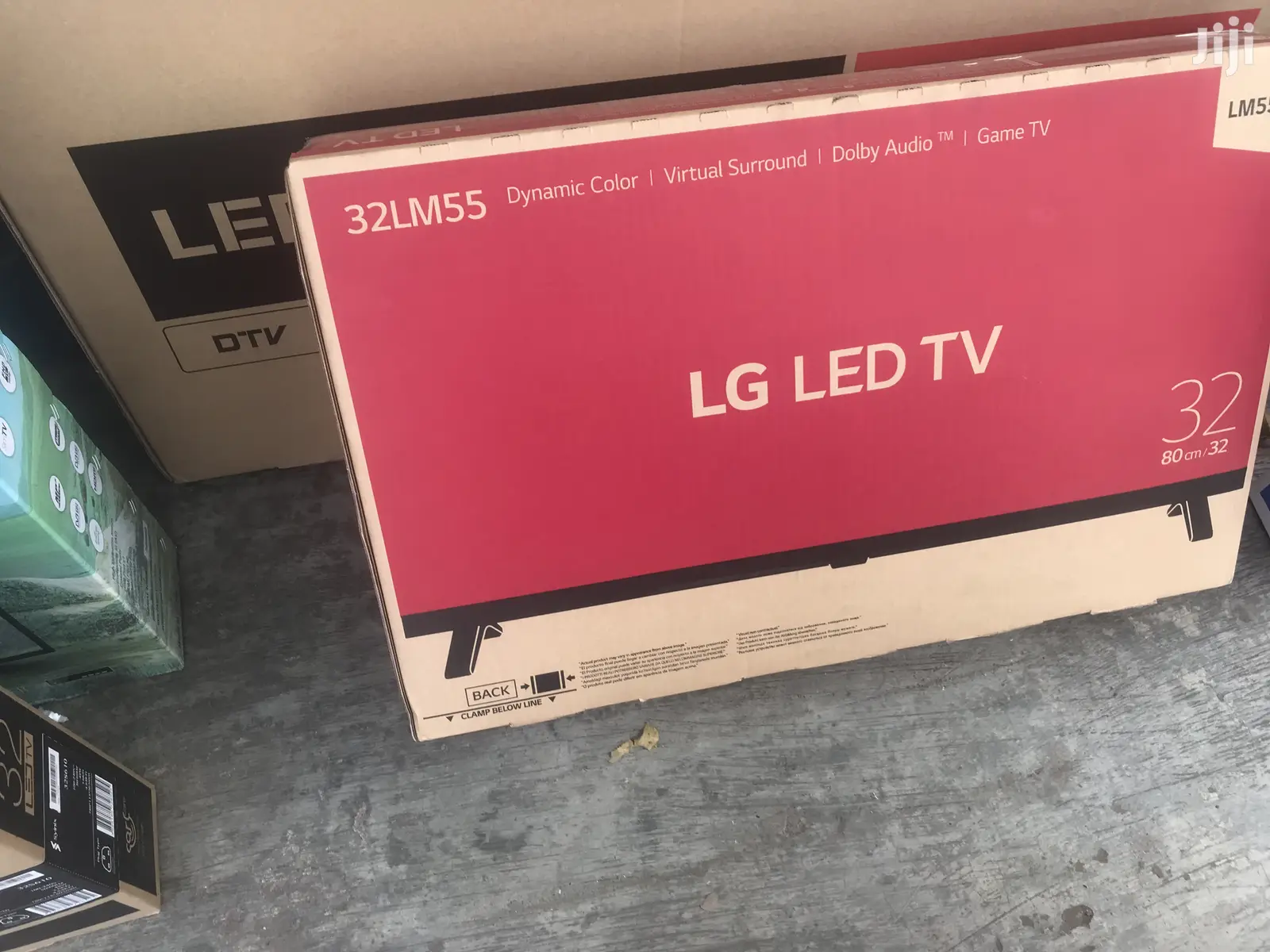 An HD LG LED TV 32 Inch Lm550pva Series LED TV