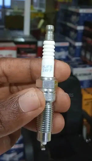 Motorcraft Spark Plug Sp-509 HJFS-24-Fp + Delivery