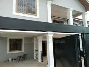 4bdrm Apartment in Community 18, Spintex for rent