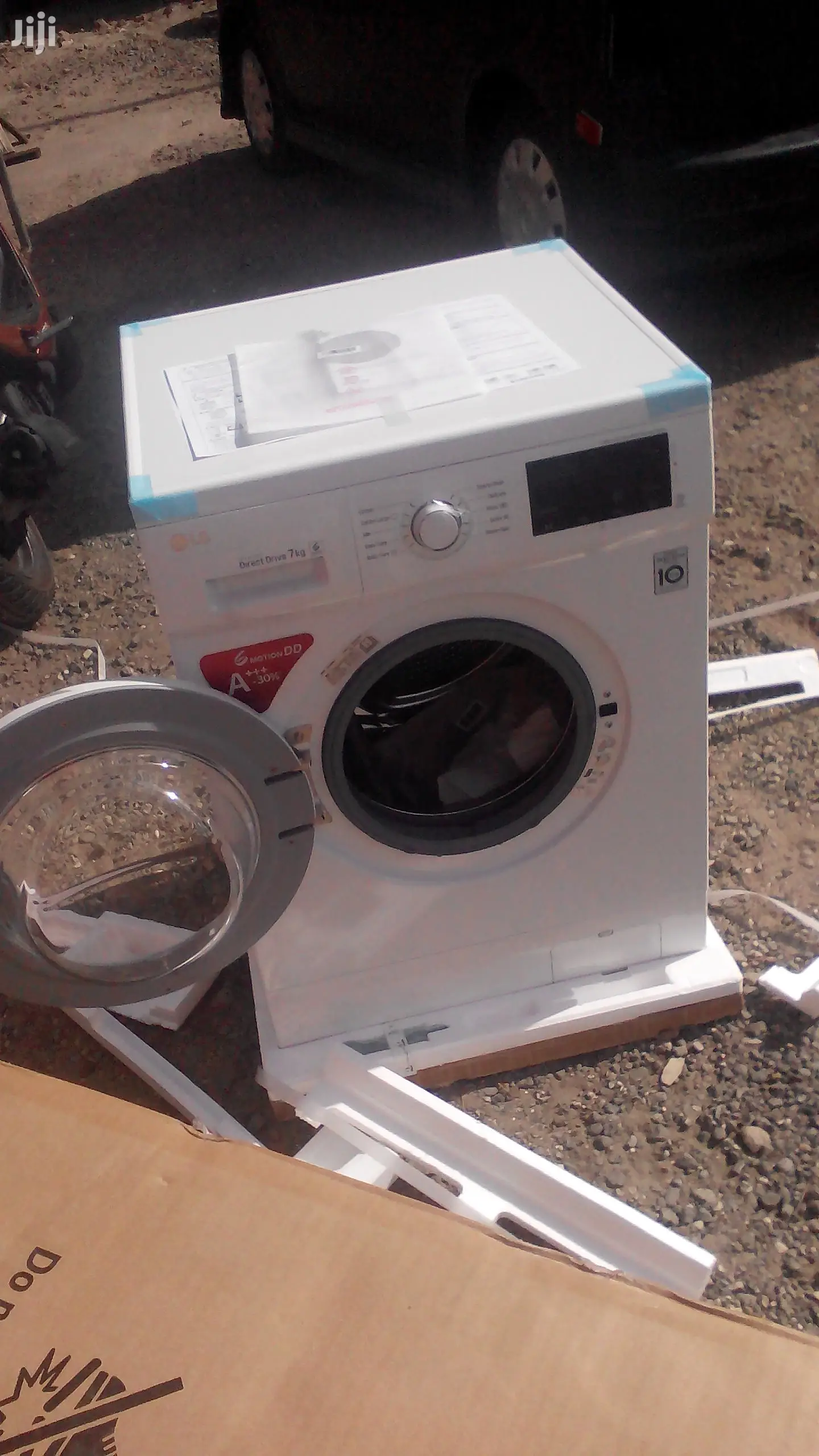 LG 7kg Washer With 6 Motion DD FH2J3QDNP0