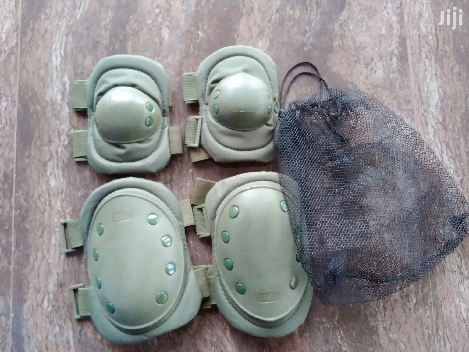 Kneecap Pad/Knee Pad And Elbow Pad Available