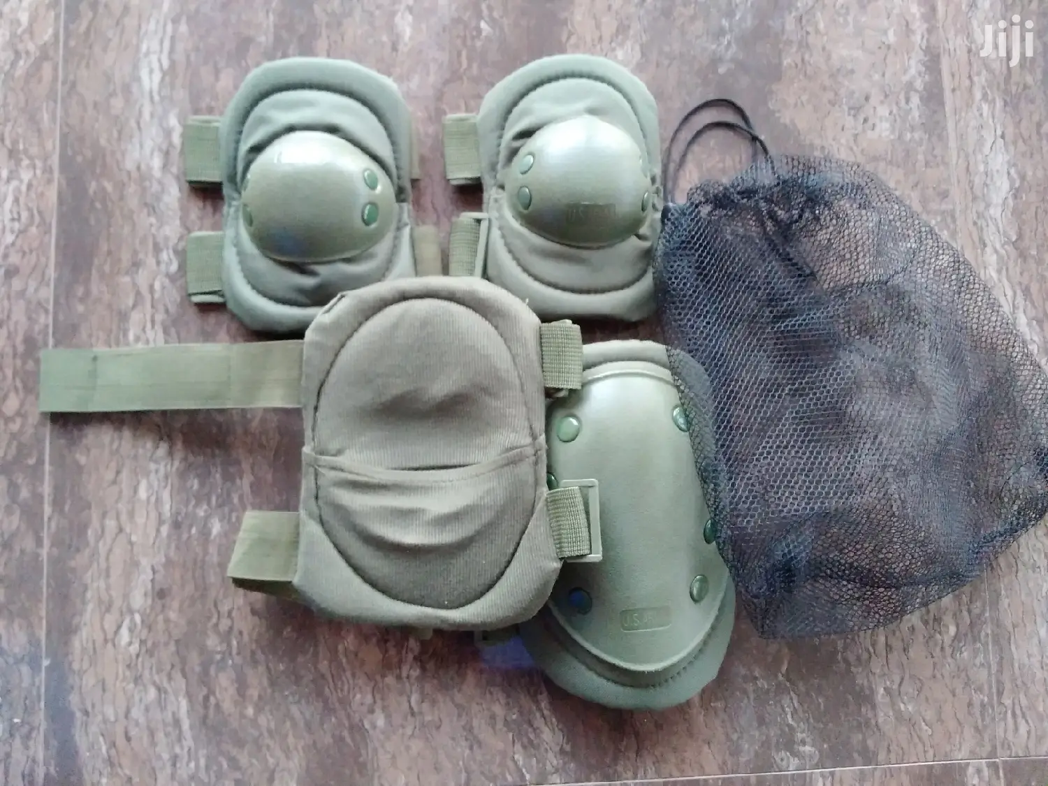 Kneecap Pad/Knee Pad And Elbow Pad Available