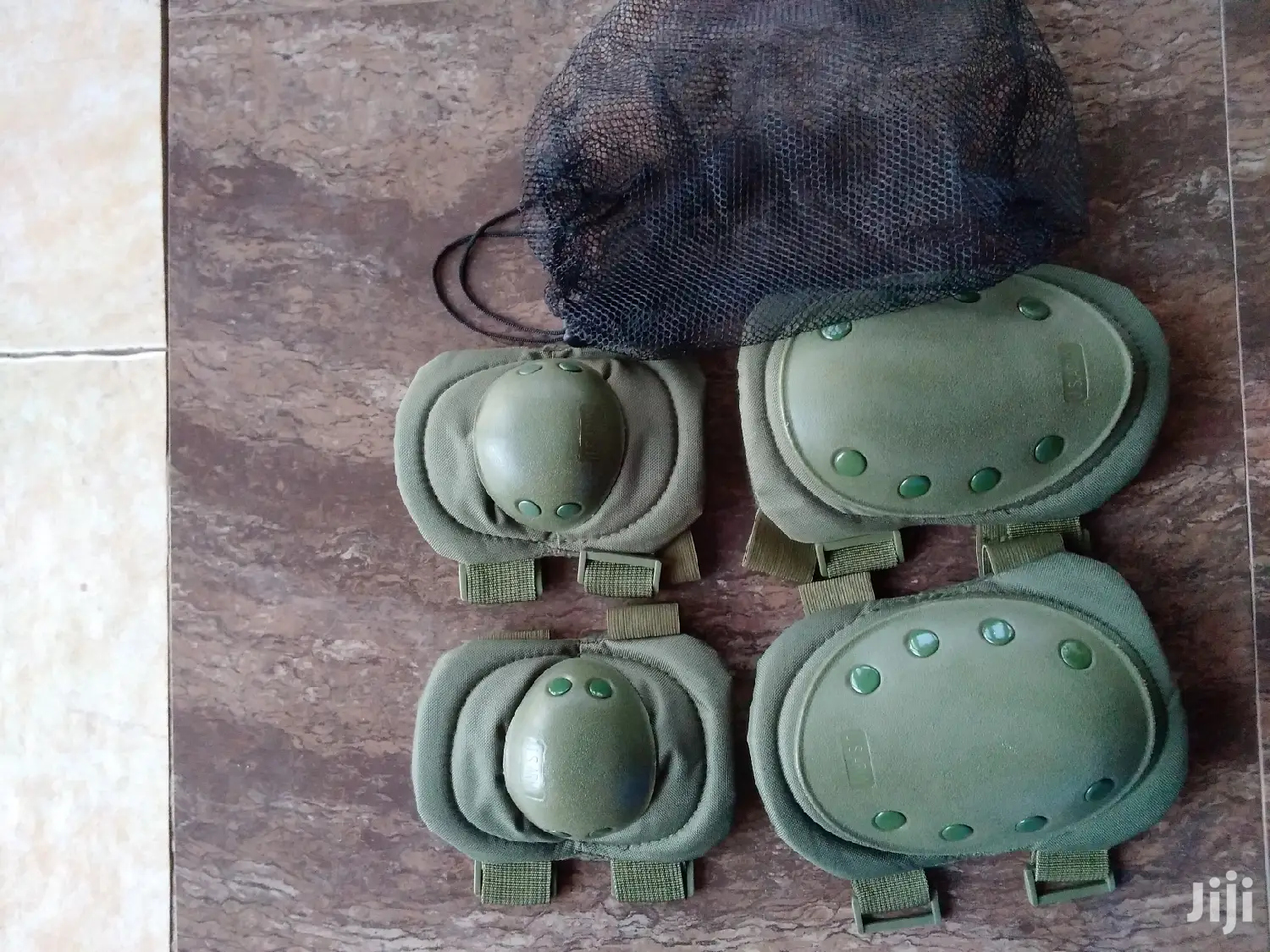 Kneecap Pad/Knee Pad And Elbow Pad Available