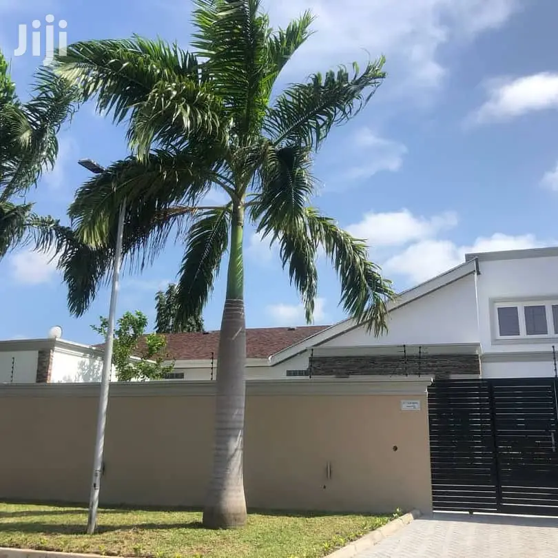 4bdrm Duplex in Tema Metropolitan for sale