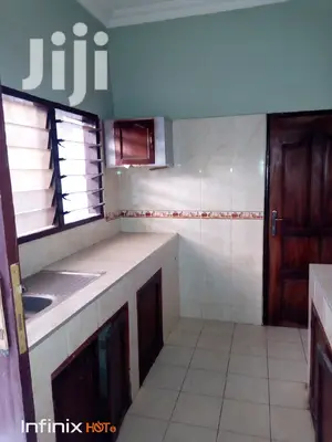4bdrm House in Tesano for rent