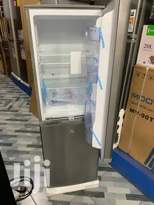 Pearl 200B Refrigerator/Fridge