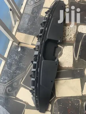 Hyundai Elantra 2017-18 Radiator Cover