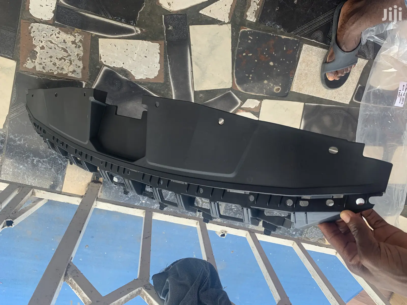 Hyundai Elantra 2017-18 Radiator Cover