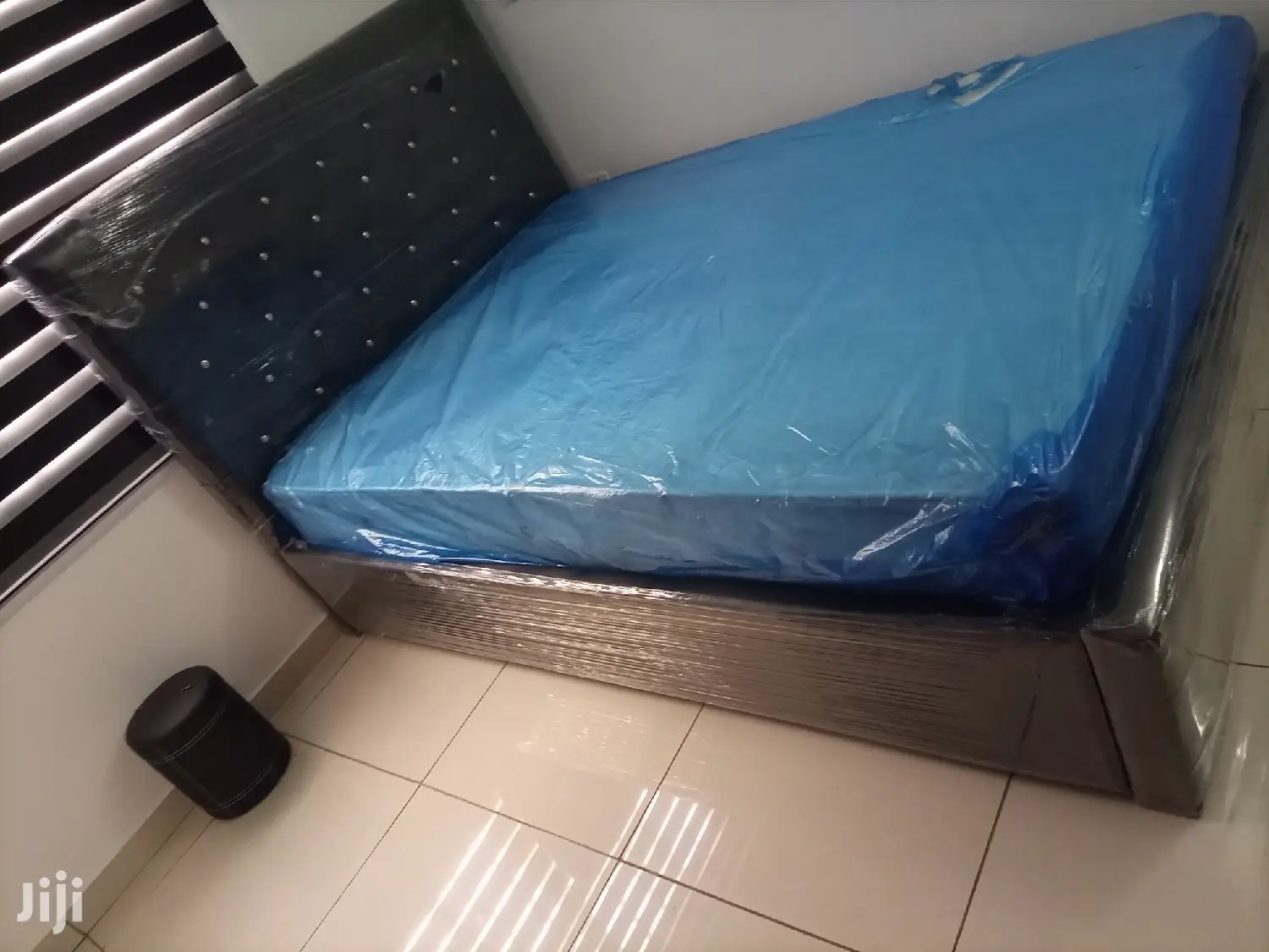 Queensiybed Wirh Mattres. Promo Price
