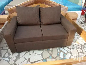 Lovely 2in1 Sofa.Italyan. Free Delivery