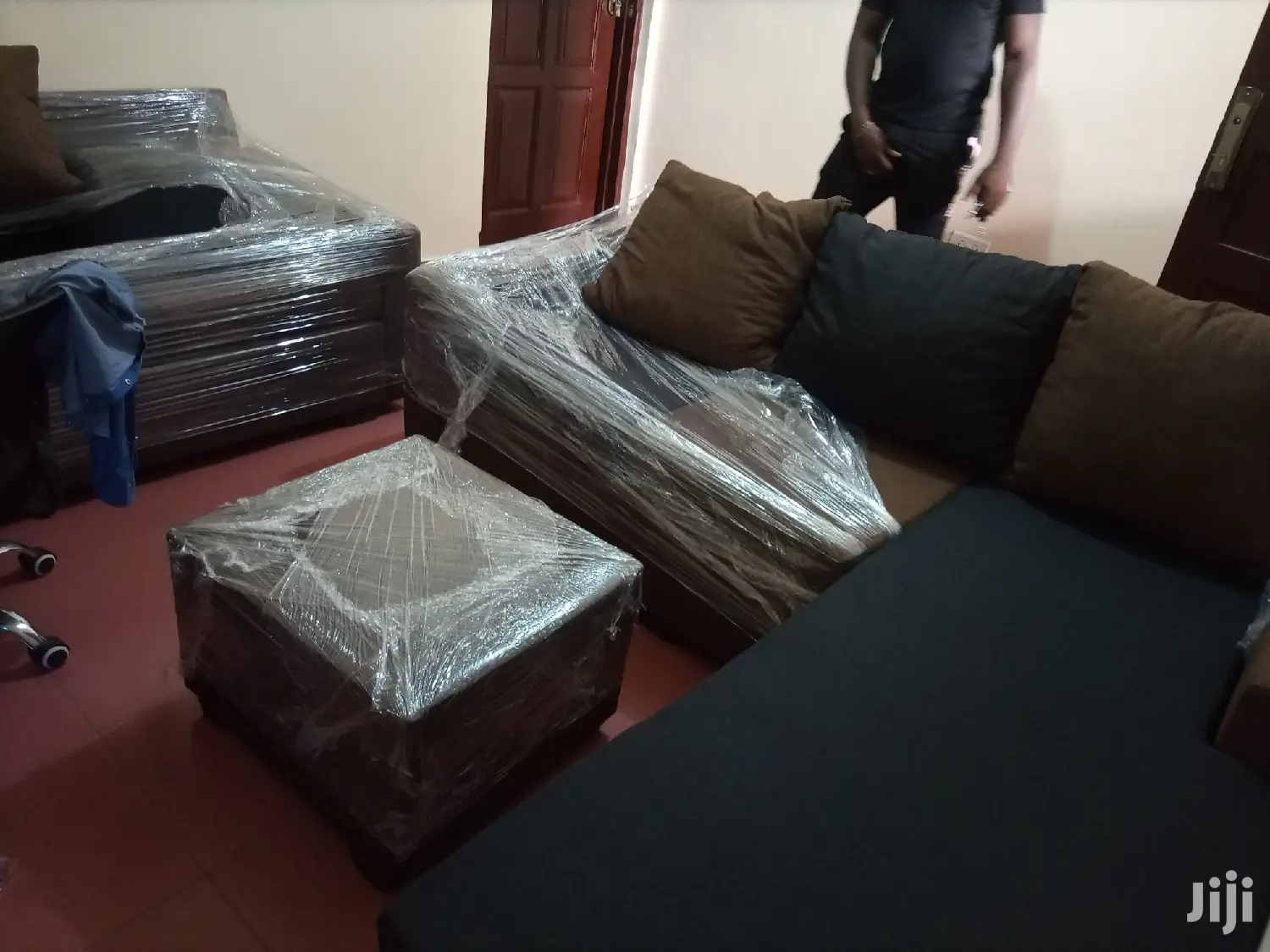 Sofa Set. Italians . Free Delivery