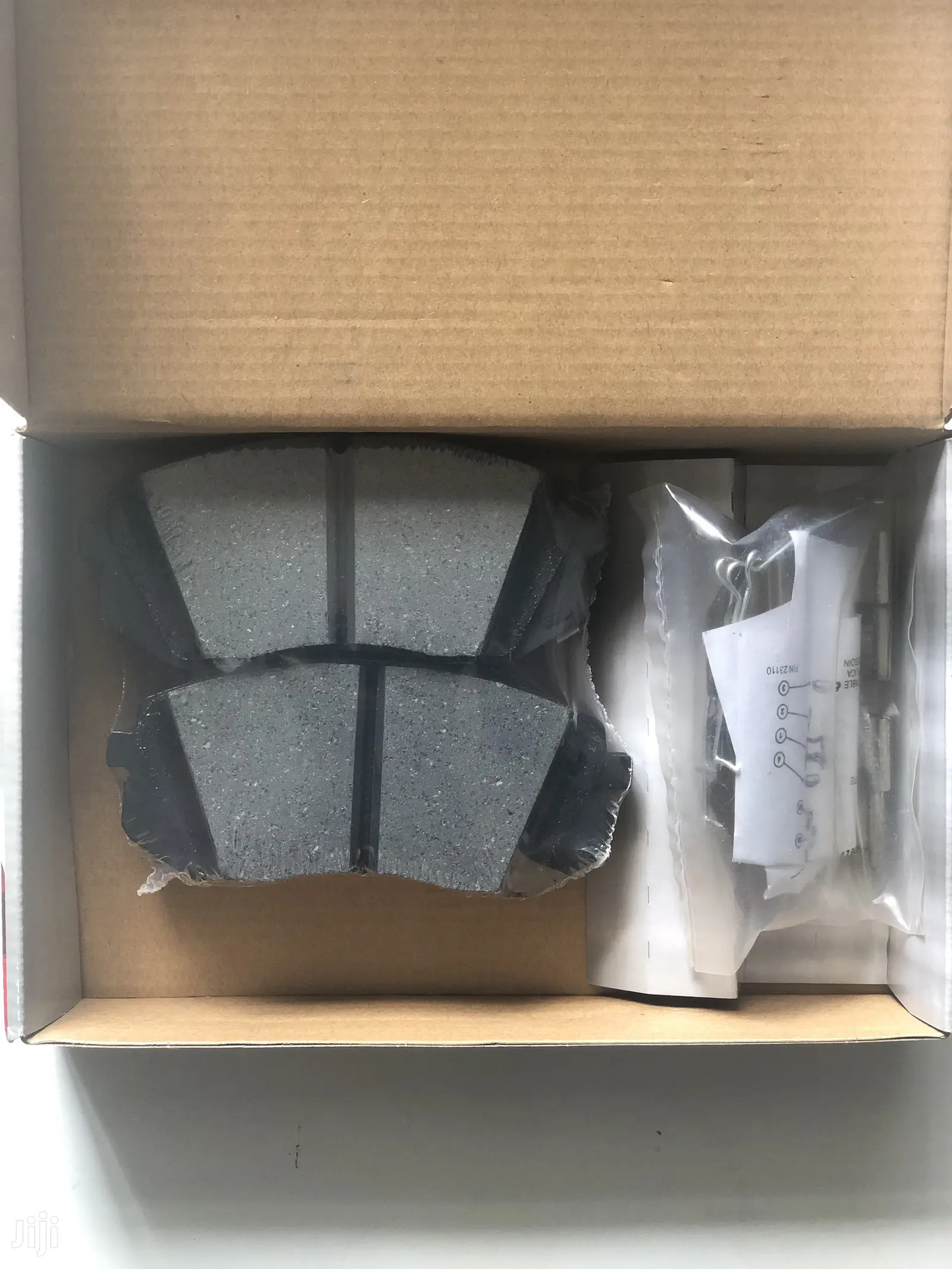 Brake Pad (Raybestos) MGD1826CH [FRONT]