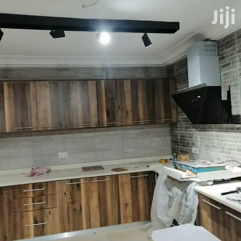 4bdrm Duplex in Tesano for sale