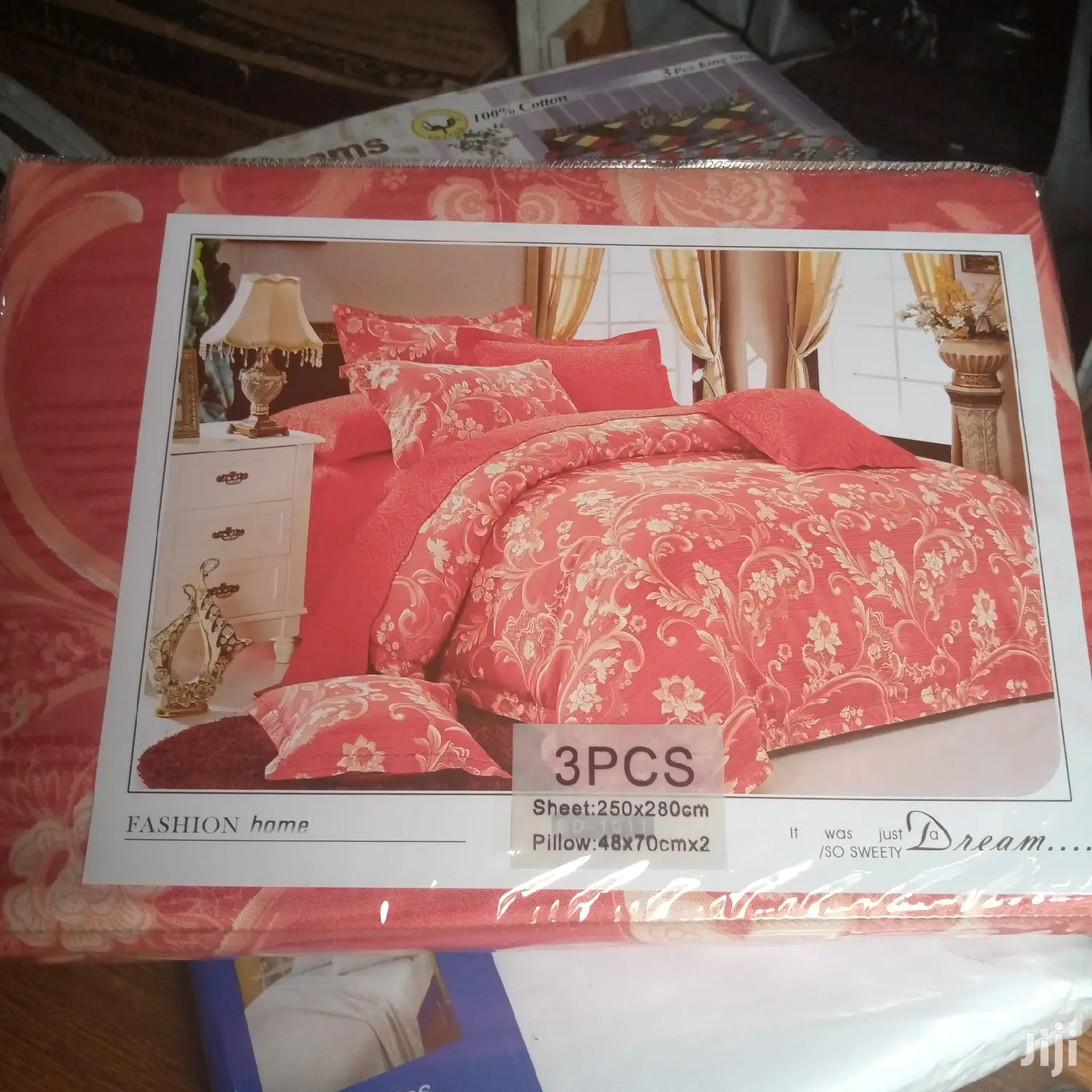 Bedsheet(Queen + 2 Pillow Cases)