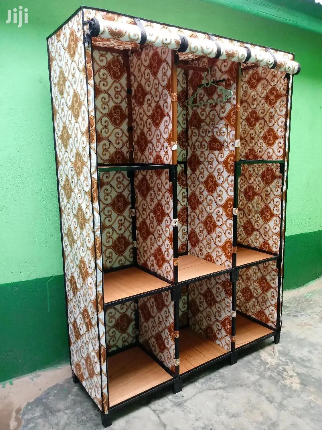 Wardrobe Strong Foldable Steel Metal and Leather (3 in 1)